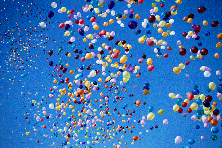 toplu renkli balon uurma